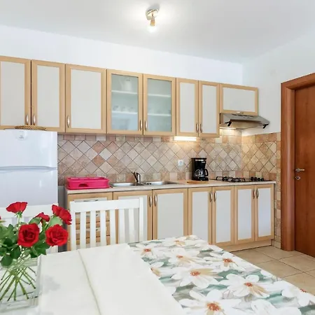 Amazing In With 1 Bedrooms * Vodnjan